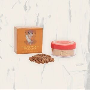 Juvia’s Place The Royalty Glow Loose Highlighter in Antique Gold